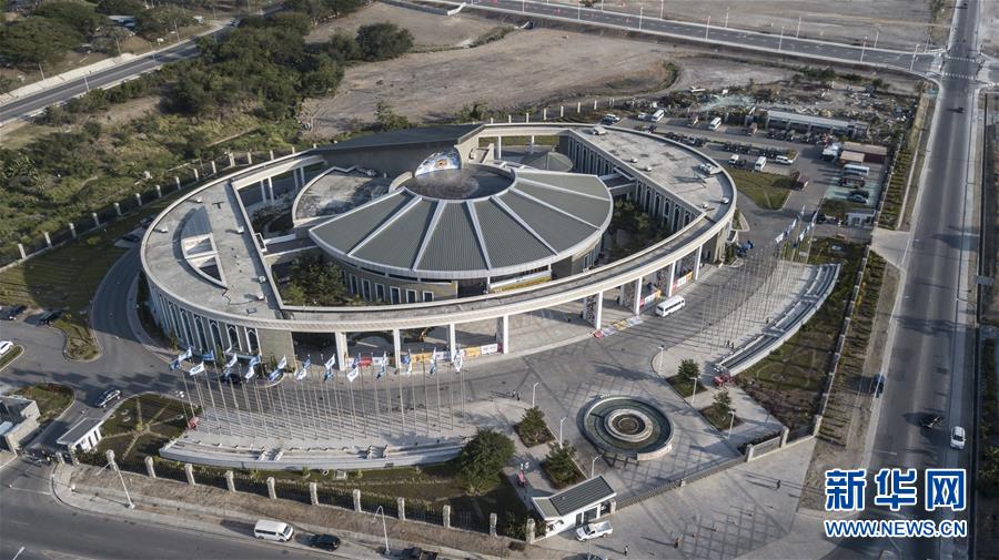 （新華全媒頭條&middot;圖文互動）（3）特稿：深化周邊友好　共促亞太繁榮&mdash;&mdash;寫在習近平主席出席亞太經合組織第二十六次領導人非正式會議，對巴布亞新幾內亞、文萊和菲律賓進行國事訪問并在巴新同建交太平洋島國領導人會晤之際