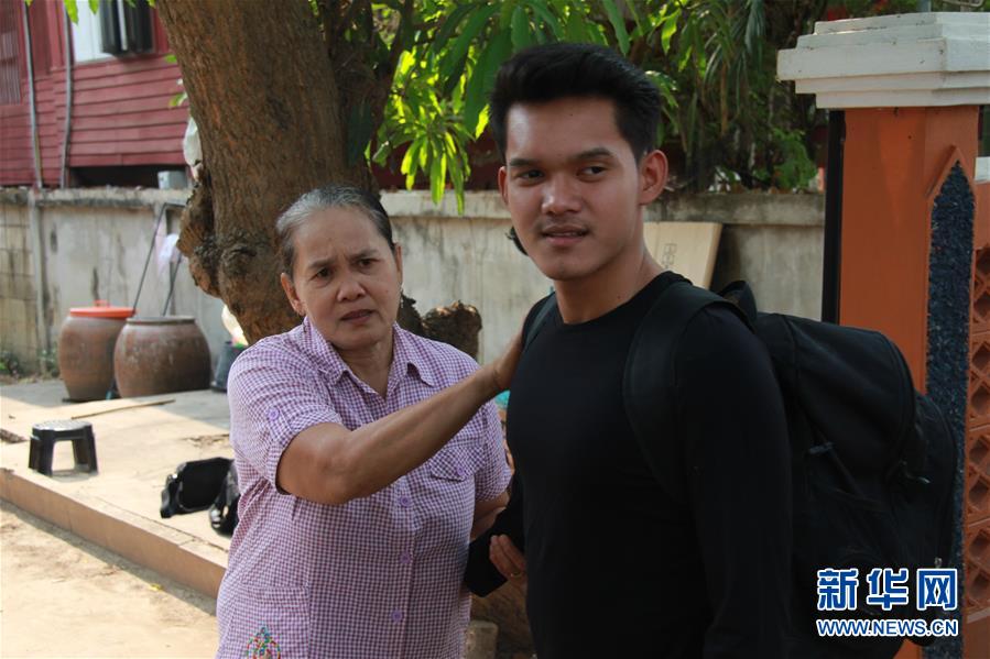 (國際·“一帶一路”高峰論壇·圖文互動(dòng))(3)通訊:泰國青年阿努帕的火車司機(jī)夢