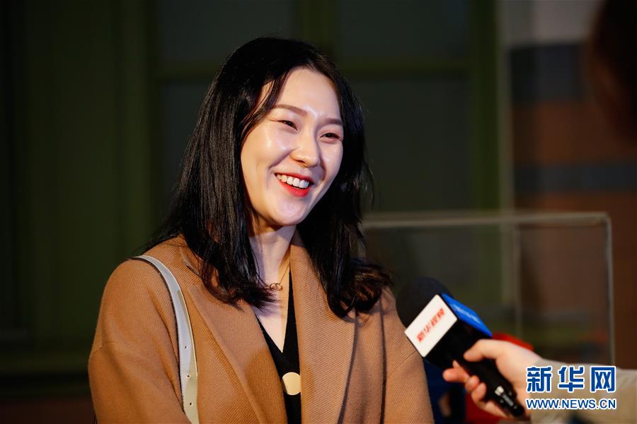 （國際&middot;圖文互動）（3）通訊：敲響半島和平鐘聲&mdash;&mdash;走訪韓朝非軍事區(qū)首爾藝術(shù)展