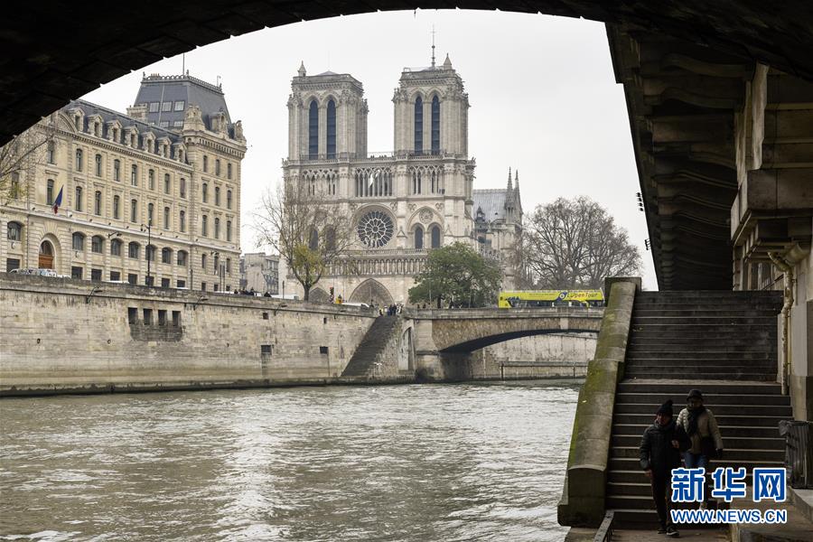 （國(guó)際&middot;編輯連線(xiàn)）（19）巴黎圣母院