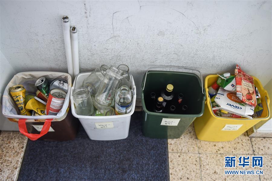 （國(guó)際）（18）在國(guó)外，垃圾如何分類