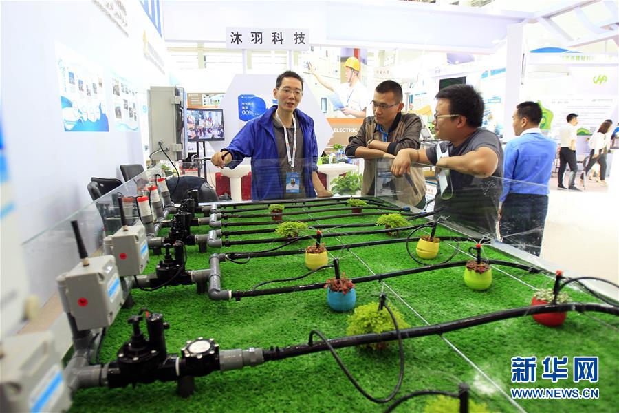 (新華全媒頭條·圖文互動(dòng))(12)舟舶繼路辟新天 商使交屬煥新顏——寫在第四屆中阿博覽會開幕之際