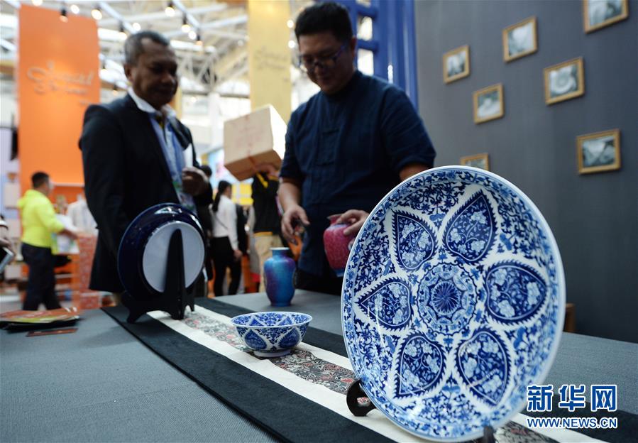 (新華全媒頭條·圖文互動(dòng))(15)舟舶繼路辟新天 商使交屬煥新顏——寫在第四屆中阿博覽會開幕之際