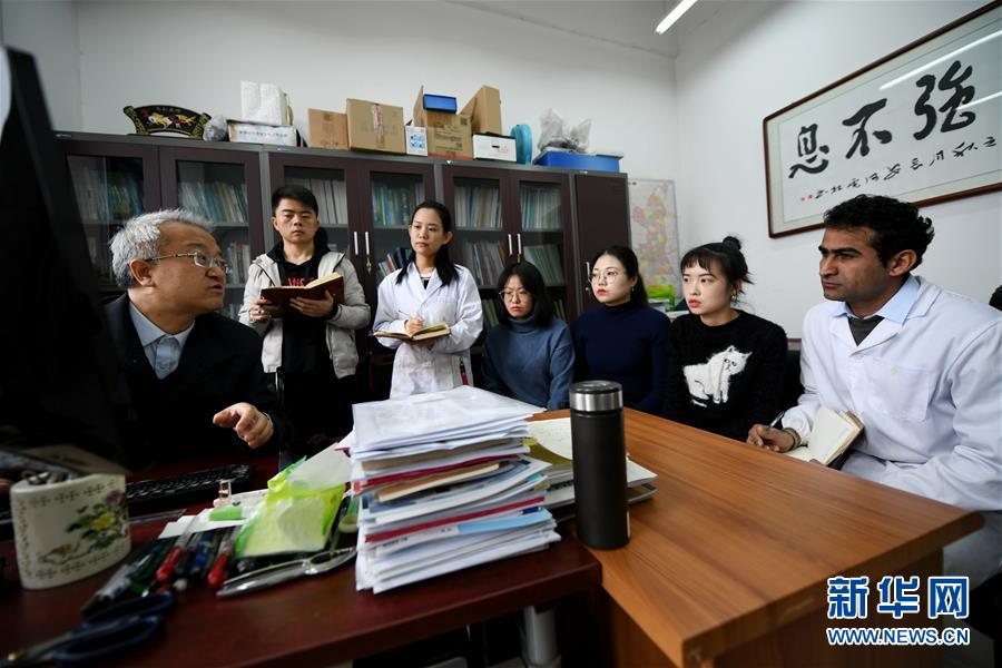 （在習近平新時代中國特色社會主義思想指引下&mdash;&mdash;新時代新作為新篇章&middot;總書記關(guān)切開放事&middot;圖文互動）（1）來中國&ldquo;學種地&rdquo;的&ldquo;洋學生&rdquo;