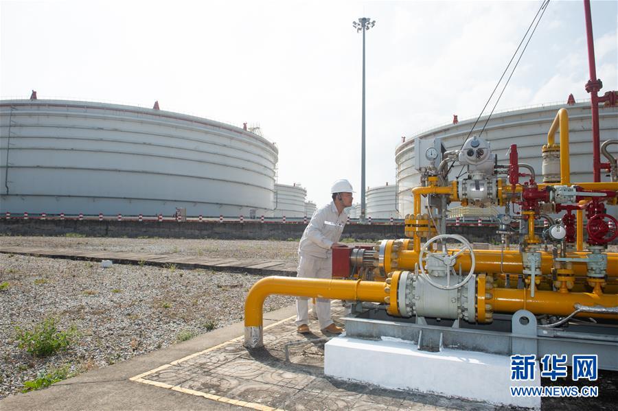 (習近平出訪配合稿·圖文互動)(2)通訊:為了中緬油氣管道的安全平穩(wěn)運行