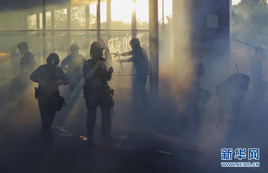 （國際）（4）美國警察執(zhí)法動作不當致一名非裔男子死亡 引發(fā)大規(guī)?？棺h