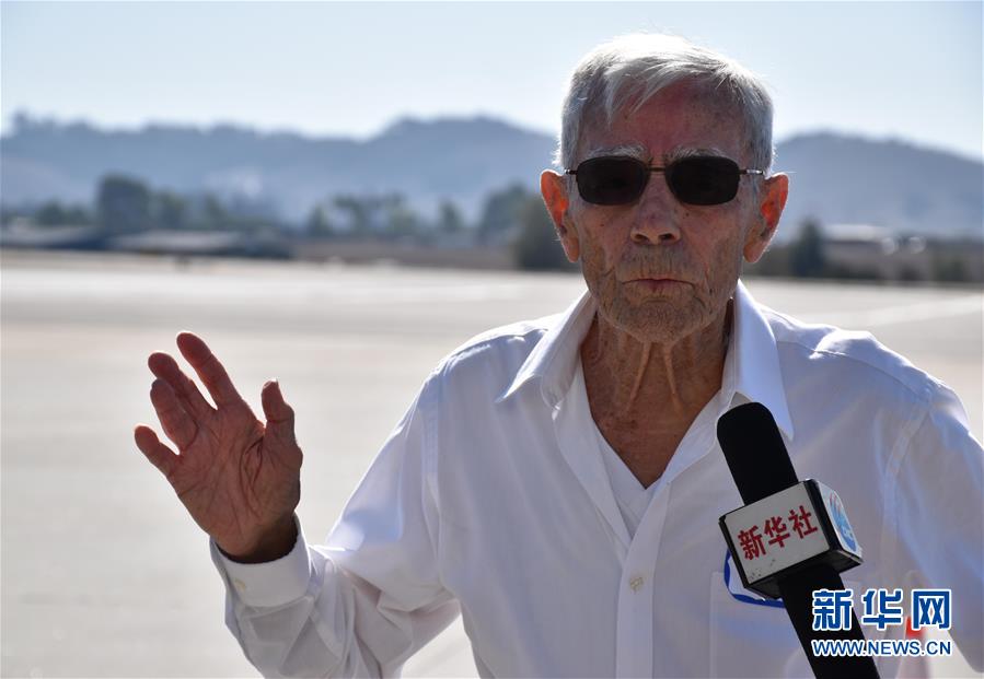(國際·圖文互動)(1)“飛虎隊”百歲老兵駕機重上藍(lán)天