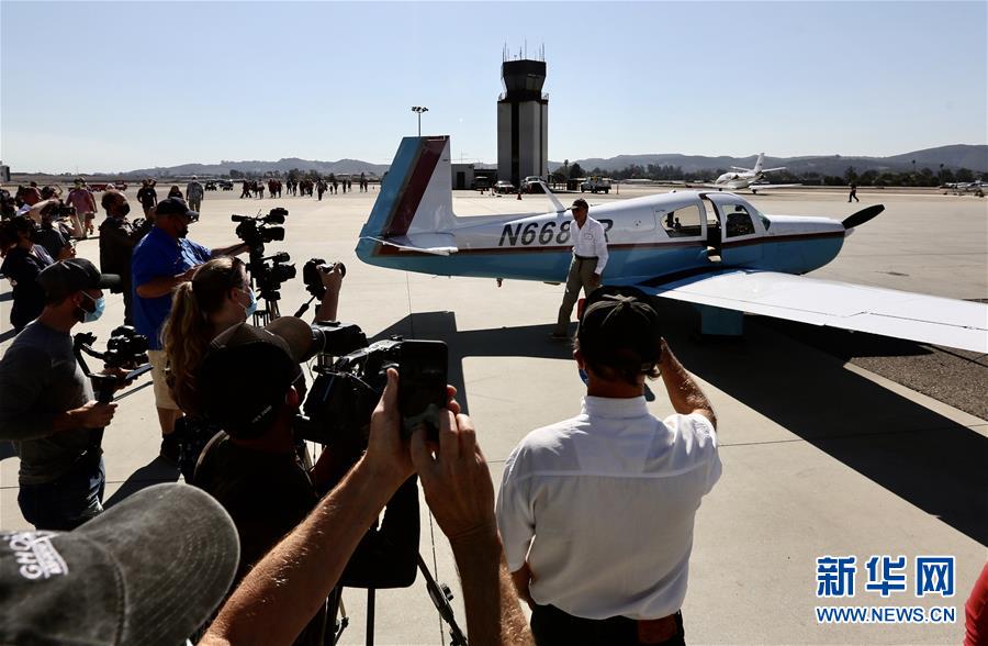 (國際·圖文互動)(5)“飛虎隊”百歲老兵駕機重上藍(lán)天