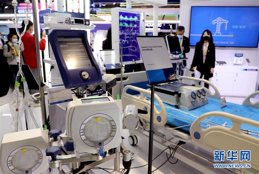 （第三屆進(jìn)博會(huì)&middot;圖文互動(dòng)）（10）新疫苗、新療法，進(jìn)博會(huì)最&ldquo;火爆&rdquo;展區(qū)見(jiàn)聞