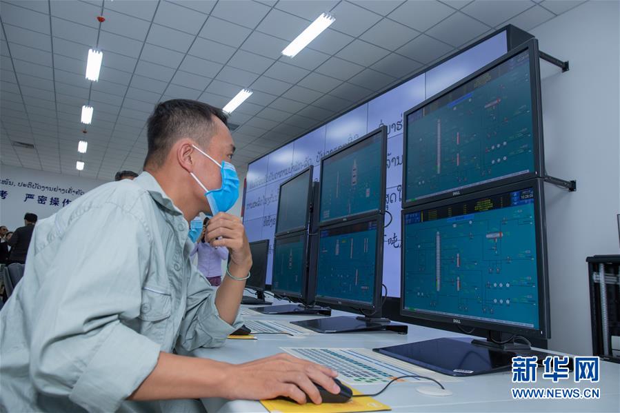 (國(guó)際)(3)中老合資老撾首個(gè)石油煉化項(xiàng)目投產(chǎn)