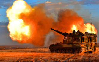 戈壁大漠上演自行火炮分隊(duì)對(duì)抗，場(chǎng)面霸氣！