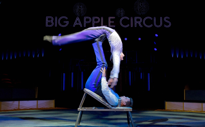 吉尼斯世界紀錄日：32次！30秒蹬人空翻最多次數(shù)