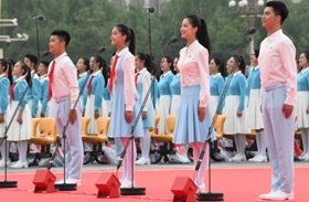 聽共青團(tuán)員和少先隊(duì)員的心聲：請(qǐng)黨放心，強(qiáng)國有我！